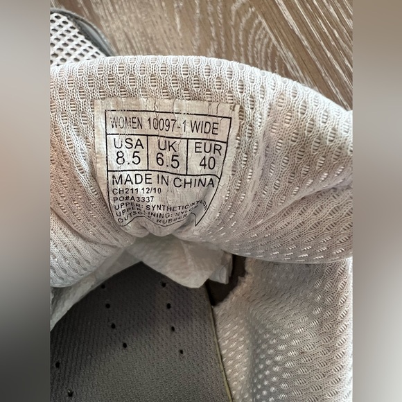 Women’s Size 8.5 W Saucony Progrid Stabil CS2 Running Shoes - Picture 7 of 7